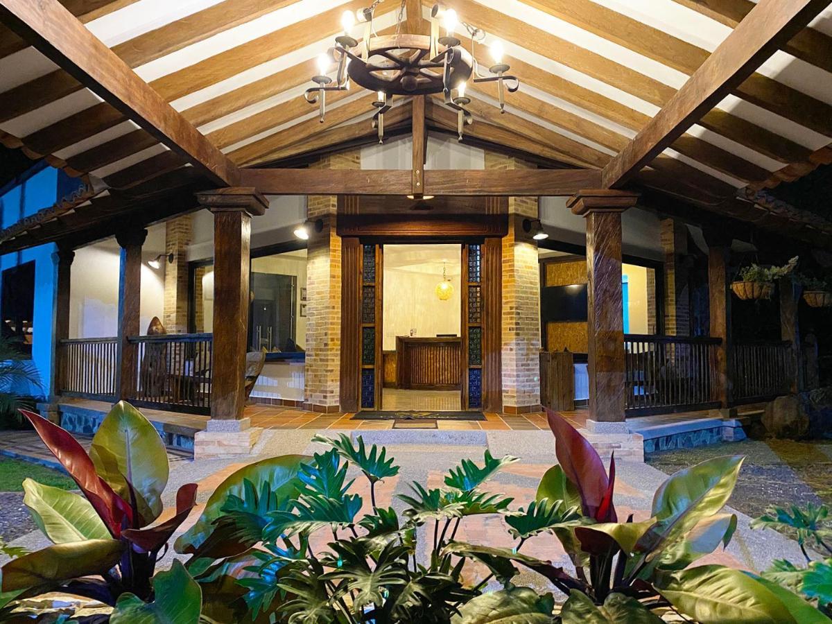 La Victoria Hotel Campestre Quimbaya Bagian luar foto