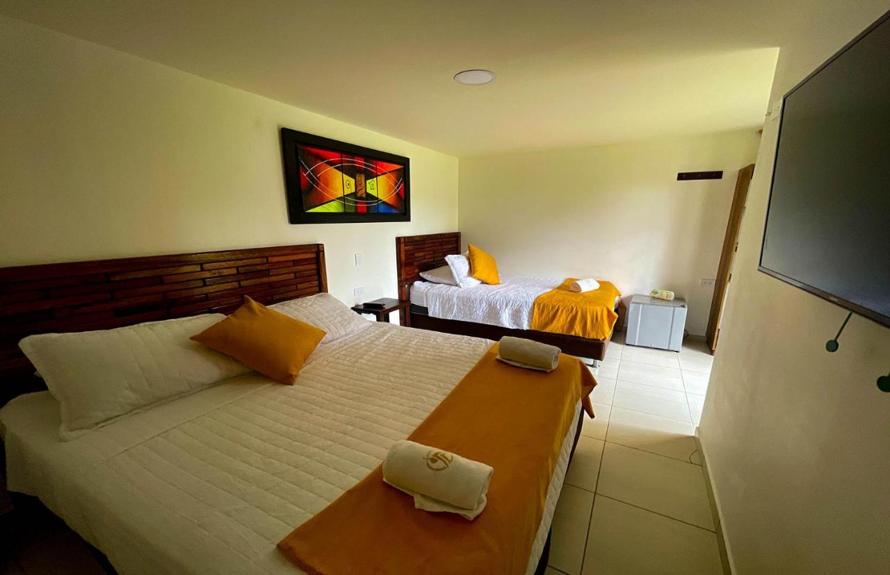 La Victoria Hotel Campestre Quimbaya Bagian luar foto